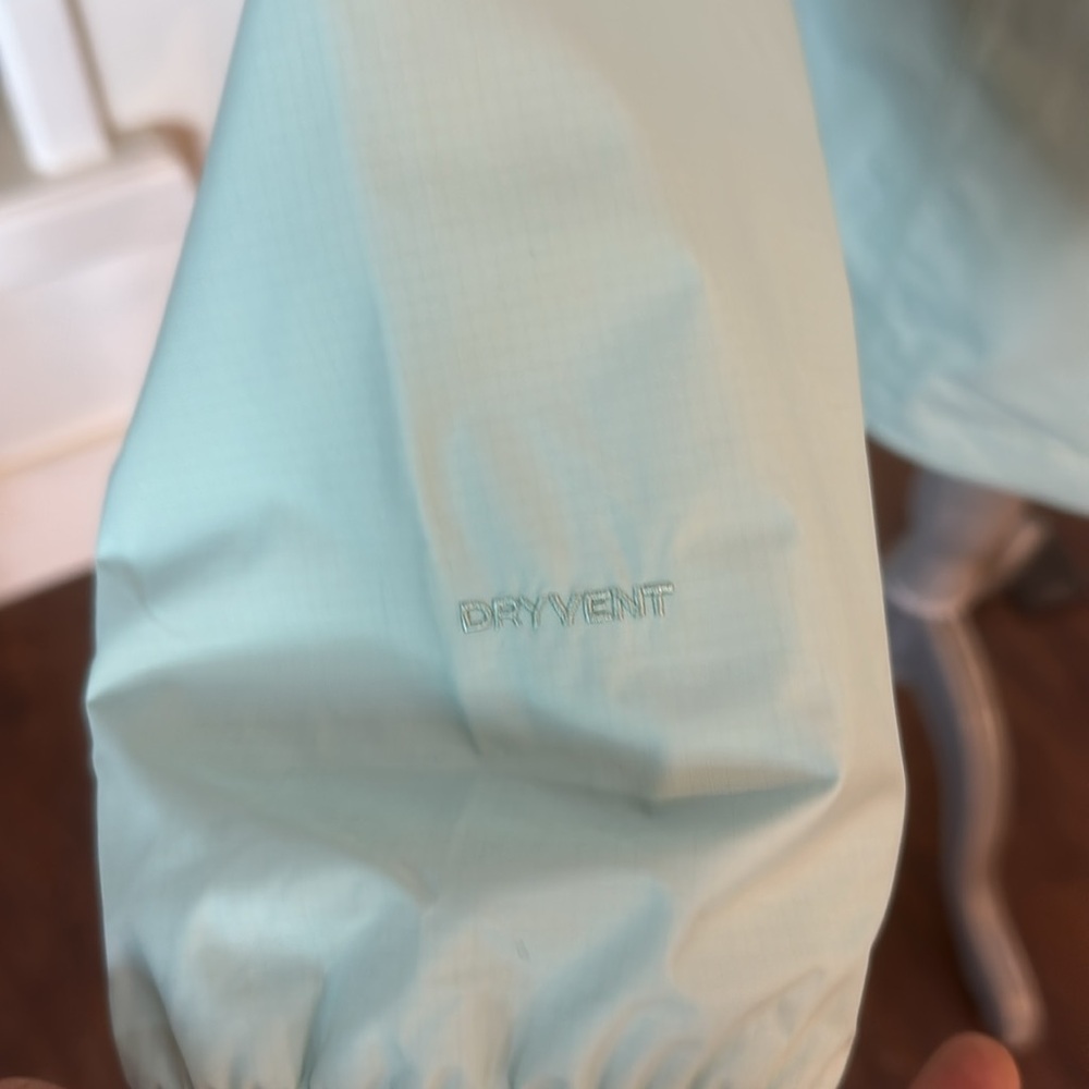 Nwot. North face jacket - Picture 5 of 8